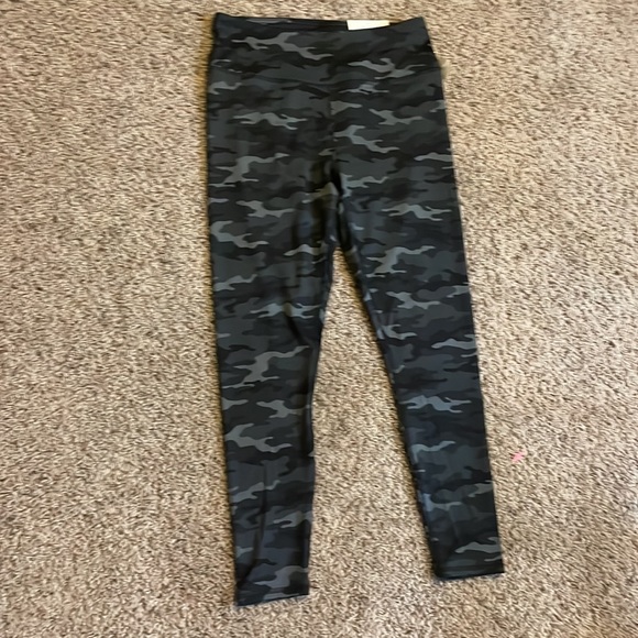 HUGE LEGGING BUNDLE - Picture 10 of 12